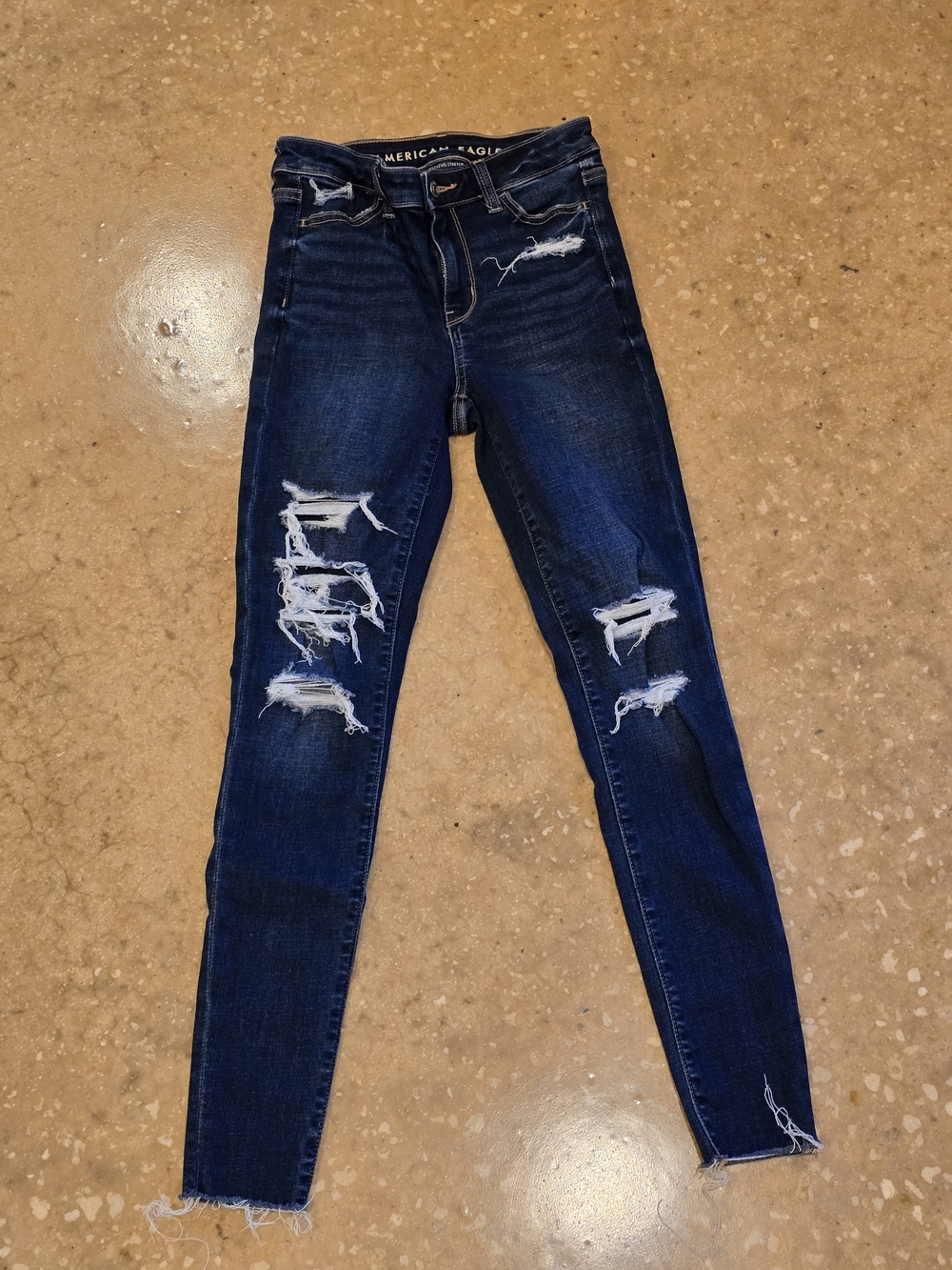 American Eagle Next Level Strech Women's Dark Blue Ripped Skinny Jeans